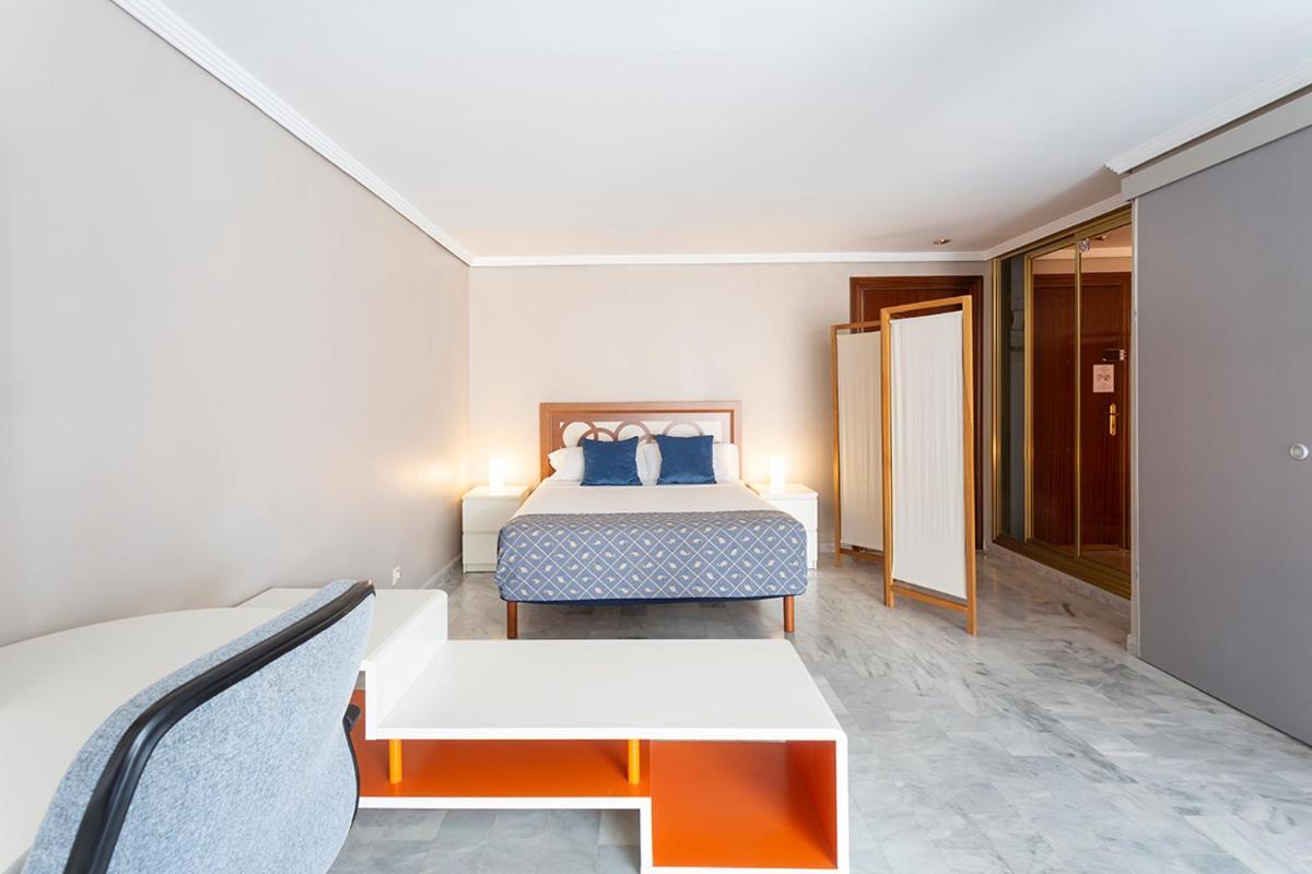 Francos 3 Sevilla Urban Apartment Seville Exterior photo